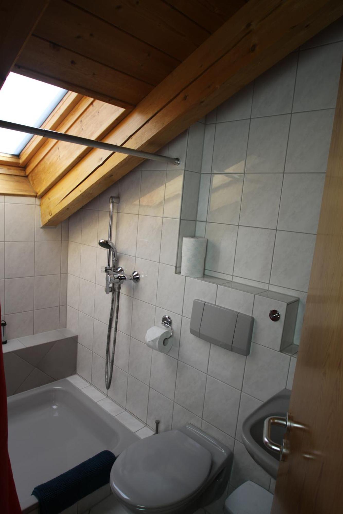 Ferienwohnung Almhuettenweg Dreitorspitze Гармиш-Партенкирхен Екстериор снимка